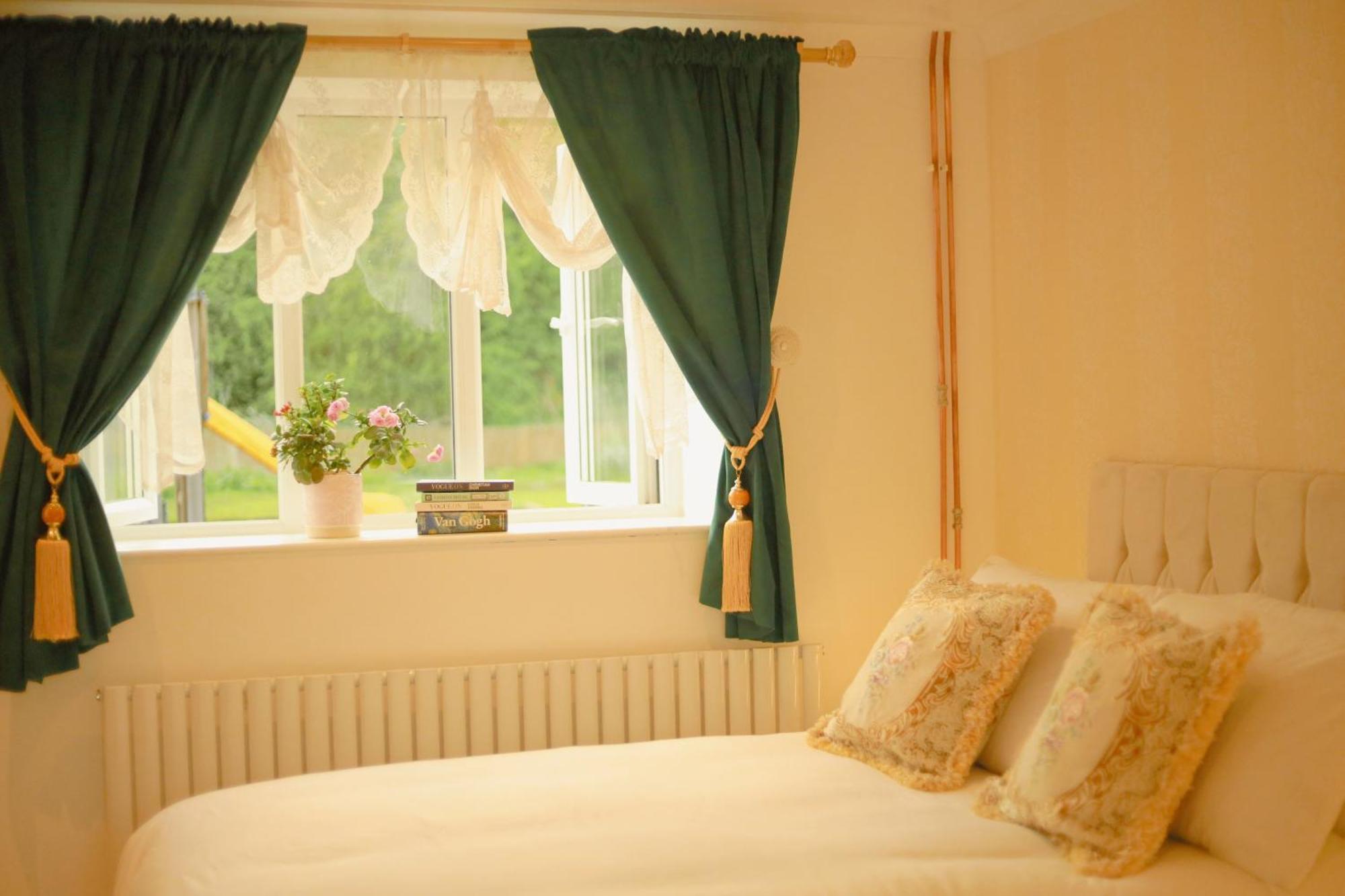 The Evergreen Hotel Banbury